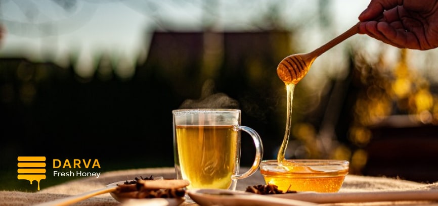 The most important benefits of warm water and honey